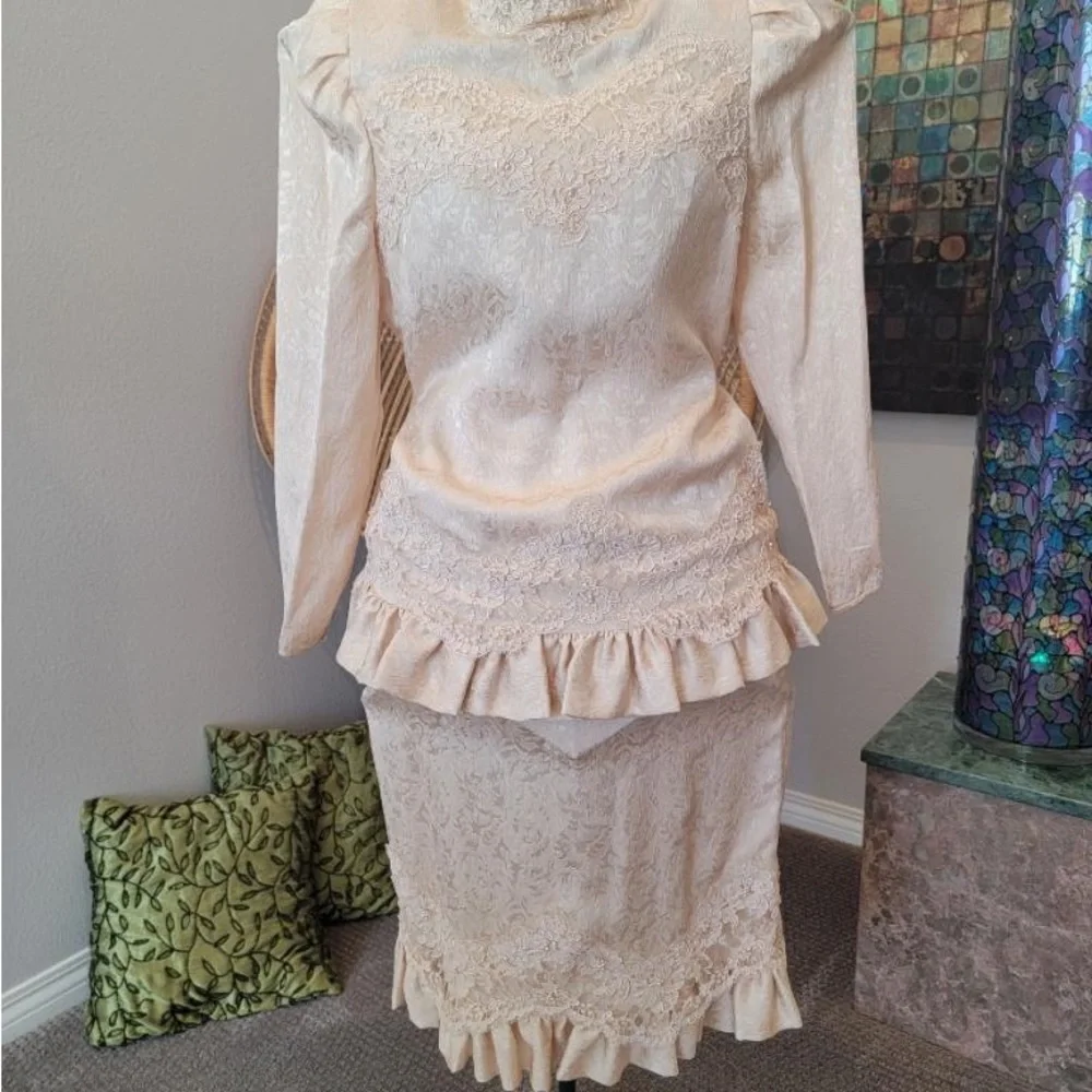 Vintage Rina Đi Montella 2 pc silk suit - Picture 3 of 8